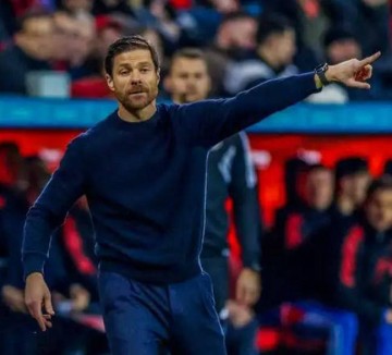 43岁名帅宣布入主！德甲称霸，皇马决心重振雄风