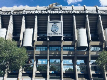 伯纳乌黄牛:经常有球迷被骗 我们从网络和皇马会员手里购票