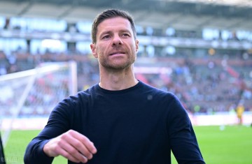 天助凯恩！1-1大冷，德甲第2遭德甲第15逼平，勒沃库森差榜首8分