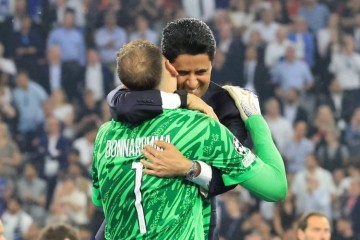 重回意甲?意媒:那不勒斯打算引进多纳鲁马,梅雷特可能去AC米兰